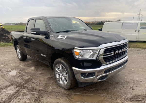 Dodge RAM cena 109900 przebieg: 40458, rok produkcji 2019 z Rzeszów małe 781